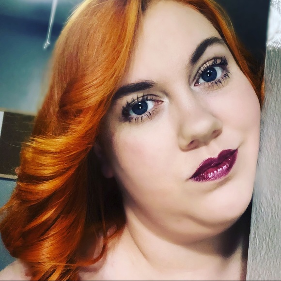 Meet your Posher, Amanda - Picture 4 of 13